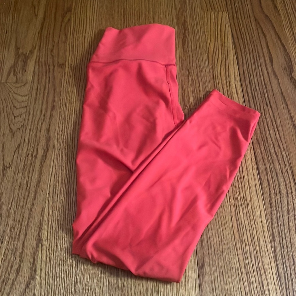 Carbon 38 Woman’s Red Leggings Size S